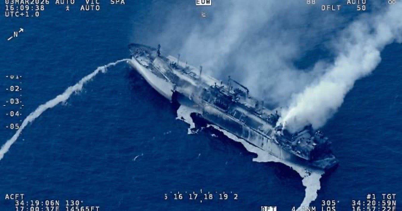 Petroliera russa alla deriva nelle acque del Mediterraneo: possibile minaccia per Lampedusa