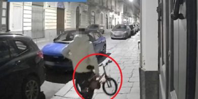Evade dai domiciliari per rubare un decespugliatore e una bici ad un bambino, arrestato a Catania