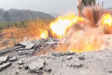 VIDEO | Attimi di terrore per un giornalista, missile a pochi metri durante la diretta dal Libano