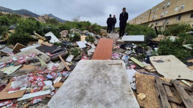 La Rap torna allo Zen con i vigili dopo le minacce, rimossi rifiuti ingombranti