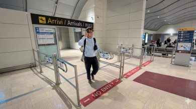 Iran, la fuga da Dubai verso l’Oman per tornare in Italia. La madre di uno studente: “Spesi oltre 2 mila euro per rientrare”