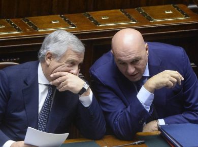 Tajani e Crosetto al Senato: “Europa non può fermare guerra in Iran, situazione drammatica”