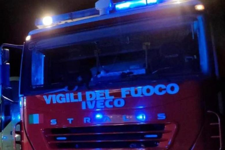Auto precipita in un dirupo dopo incidente: morti due fidanzati in Cilento