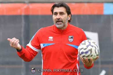 Verso Catania-Casarano: le probabili formazioni. Con Viali ci sarà un cambio di modulo? Le possibili soluzioni