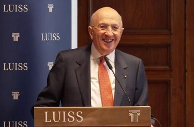 Inflazione, Patuelli (Abi): bisogna combatterla in tante forme