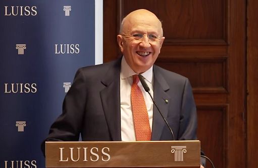 Inflazione, Patuelli (Abi): bisogna combatterla in tante forme Inflazione, Patuelli (Abi): bisogna combatterla in tante forme