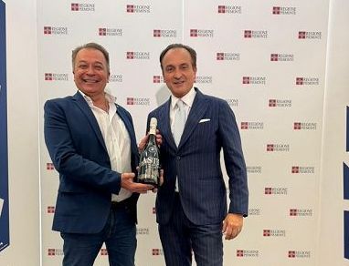 E’ l’Asti Docg il vino piemontese dell’anno 2026