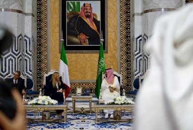 Blitz Meloni nei Golfo: no emergenza ma rafforziamo sicurezza energetica