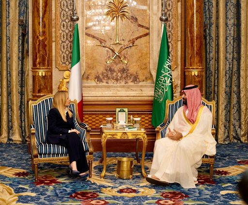 Meloni chiude questione rimpasto con Mazzi al Turismo. Poi blitz nel Golfo