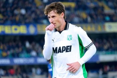 Calcio, Sassuolo-Cagliari 2-1: decide Pinamonti