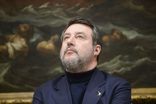 Salvini: Nobel a Trump? Vediamo come vanno i conflitti aperti Salvini: Nobel a Trump? Vediamo come vanno i conflitti aperti