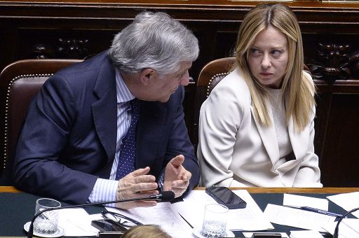 Libano, Meloni: ferma condanna per attacco a convoglio italiano, inaccettabile comportamento Israele. Tel Aviv dovrà chiarire