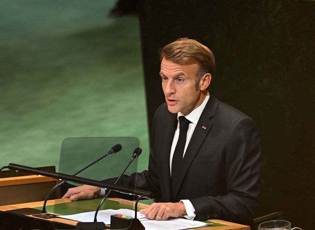 Iran, Macron sente Trump e Pezeshkian: tregua includa Libano