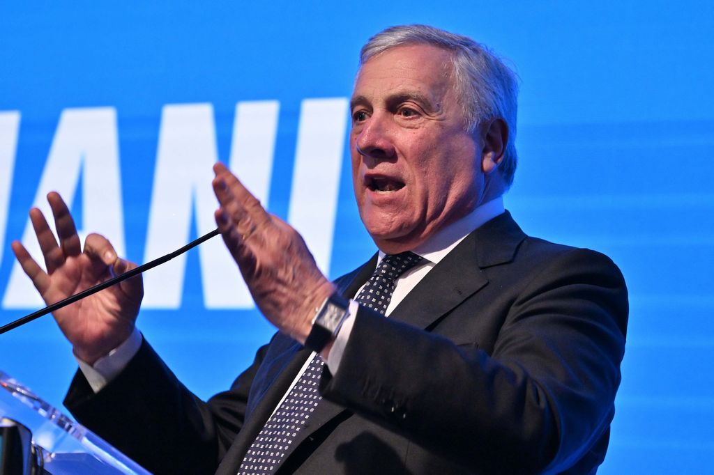 Incontro Tajani-Berlusconi, Fi: rinnovata fiducia in segretario