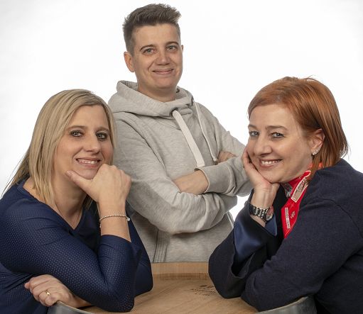 Gaierhof festeggia 50 anni al Vinitaly tra famiglia e vini simbolo Gaierhof festeggia 50 anni al Vinitaly tra famiglia e vini simbolo