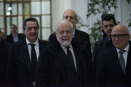 Calcio,De Laurentiis: “Conte non mi abbandonerebbe all’ultimo minuto”