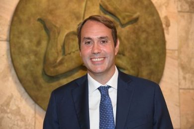 A Vinitaly Salvini visita padiglione Sicilia: focus su enoturismo