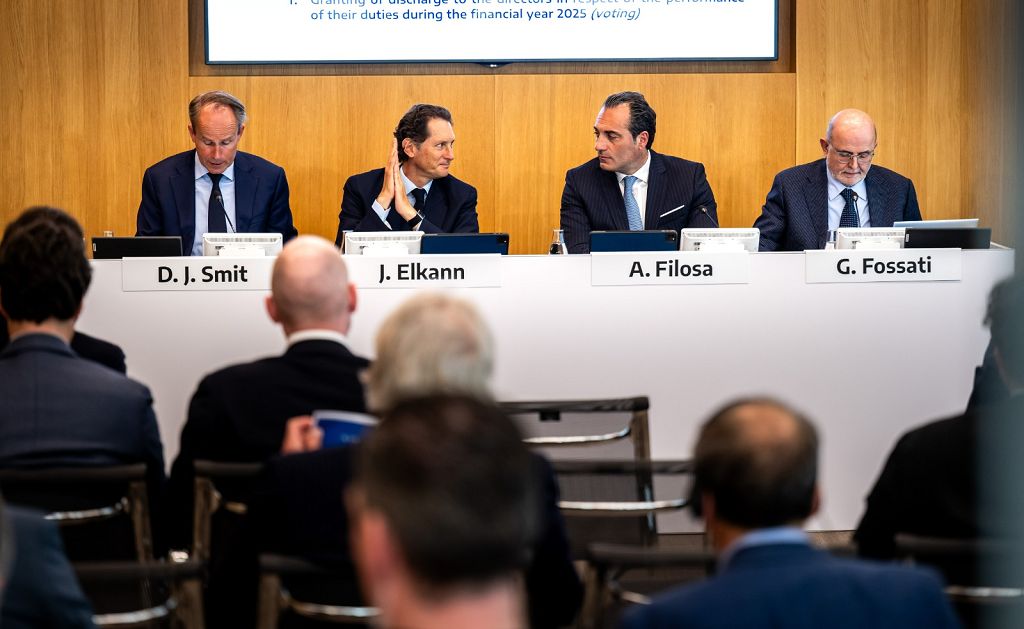 Stellantis, Elkann: dimostrata resilienza, gettate basi per ripresa Stellantis, Elkann: dimostrata resilienza, gettate basi per ripresa