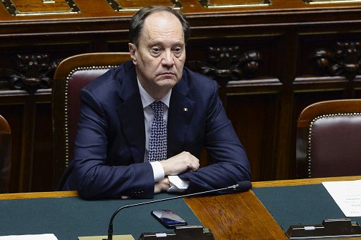 Ciriani: Conte non ha la maturità sufficiente per ruoli che vorrebbe Ciriani: Conte non ha la maturità sufficiente per ruoli che vorrebbe