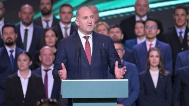 Bulgaria domenica al voto: ex presidente favorito. Ue monitora