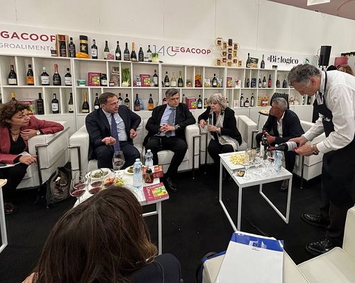 Terre Cevico: a Vinitaly 2026 210 incontri, tanti buyer di qualità
