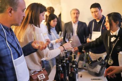 Vino, il 23 aprile la Reggia di Caserta si apre a “Campania Stories”