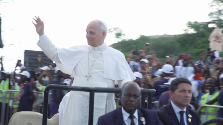 Papa a Chiesa Angola: non cedete a privilegi e autoreferenzialità