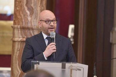 Dl sicurezza, Fontana a Pd-Avs: iter non è scorretto, ci sono precedenti