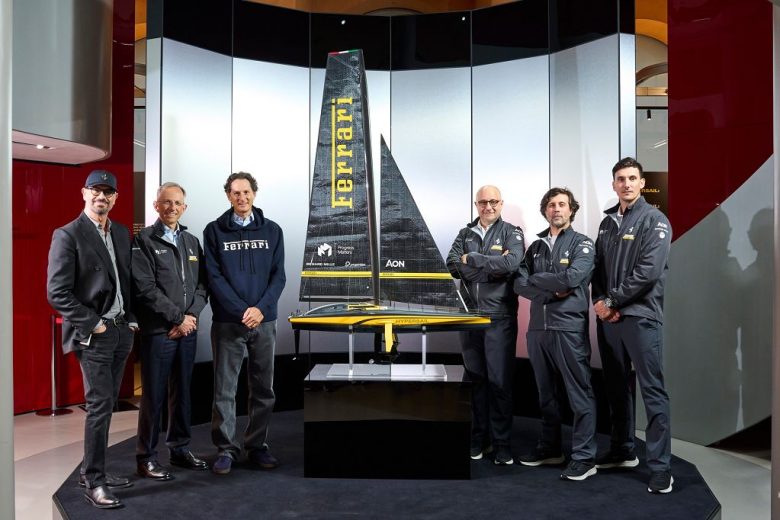 Ferrari svela la livrea di Hypersail alla Design Week
