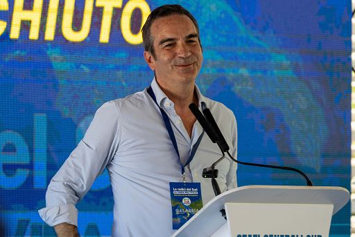 Calabria, Consiglio dei ministri impugna legge urbanistica