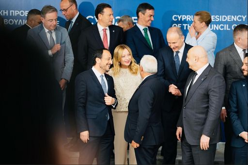 Meloni: niente per ricucire con Trump. Presidente Usa solo in video a G7