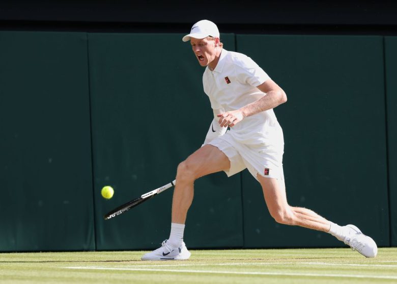 Tennis, Sinner fatica ma avanza a Madrid: Bonzi battuto in tre set