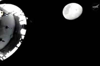 Nella notte, Artemis II è rientrata sulla Terra: una missione di successo sulla Luna e destinata ai libri di storia