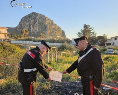 Combustione illecita di rifiuti, due arresti nel Palermitano