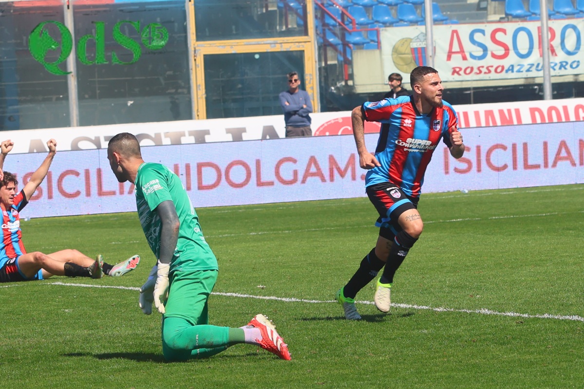 Il Catania cade in casa con il Picerno: la FOTOGALLERY del match del “Massimino”