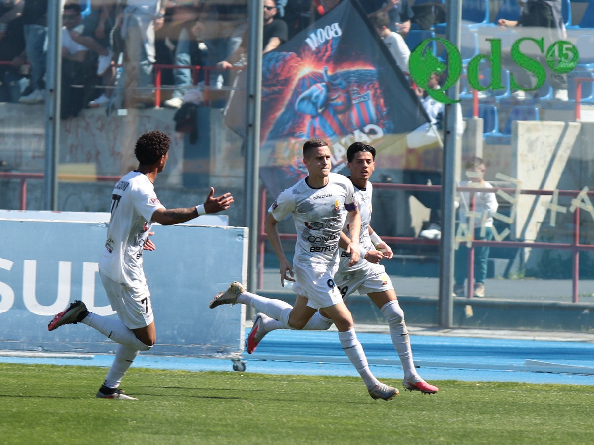 Il Catania cade in casa con il Picerno: la FOTOGALLERY del match del “Massimino”