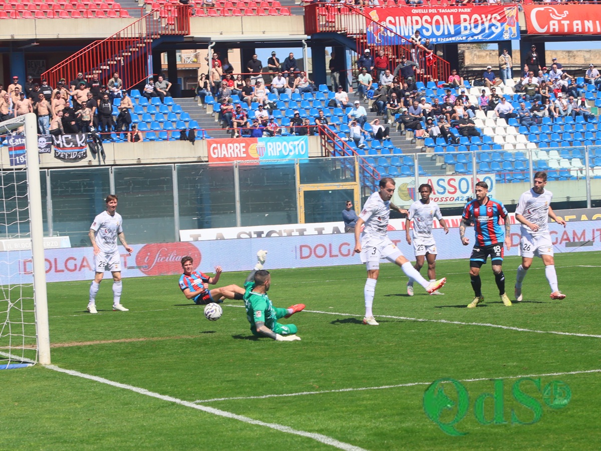 Il Catania cade in casa con il Picerno: la FOTOGALLERY del match del “Massimino”