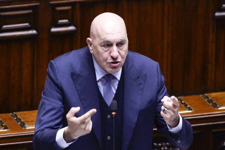 Crosetto risponde sul caso Sigonella, la linea: “Si rispettano i trattati”