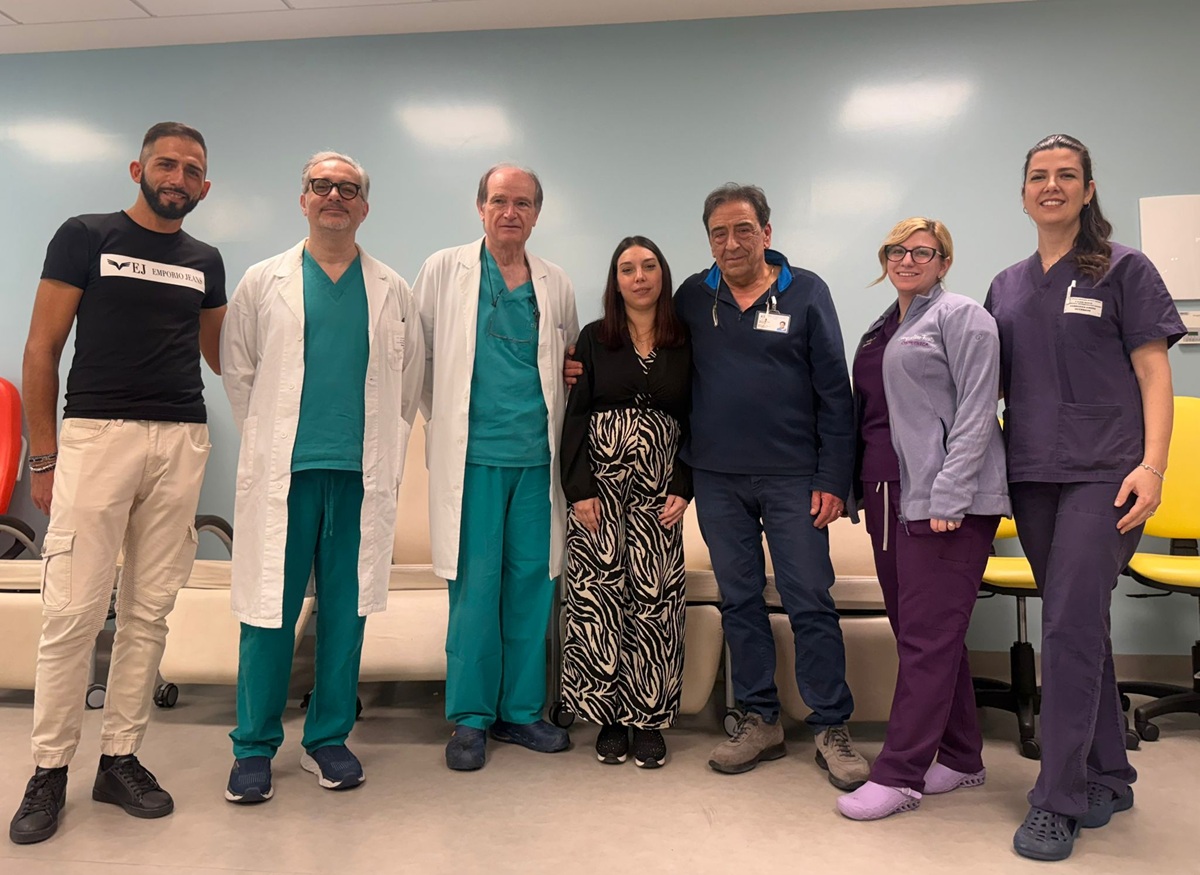 Parto eccezionale al San Marco di Catania, donna trapiantata dà alla luce due gemelle