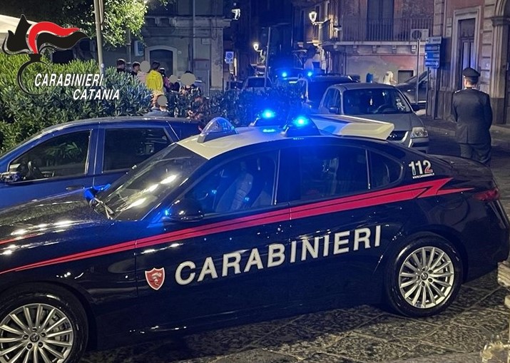 Violenta aggressione nel Catanese, in due agli arresti: sono accusati di tentato omicidio