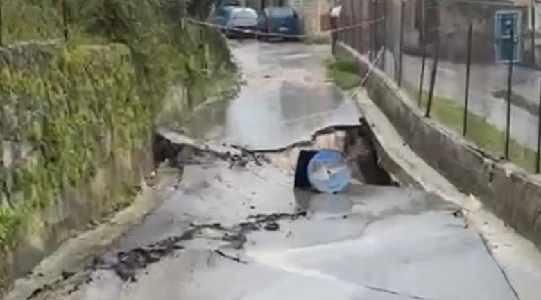 Maltempo nel Palermitano, frana a Carini: tre famiglie evacuate