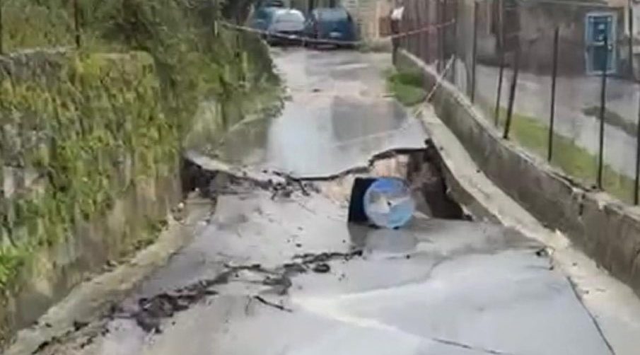 Maltempo nel Palermitano, frana a Carini: tre famiglie evacuate