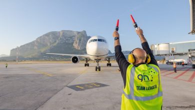 Carburante a rischio, prime limitazioni in quattro aeroporti italiani. Ecco dove