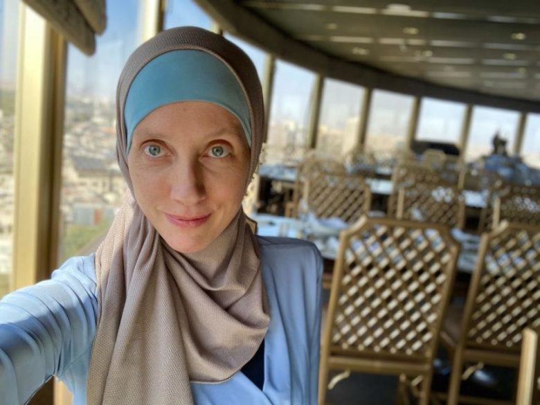 Paura per Shelly Kittleson, giornalista rapita in Iraq. Gli USA: “Lavoriamo per liberarla, ma l’avevamo avvertita”