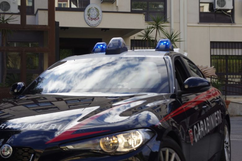 In giro con veicoli rubati, guida senza patente e in stato di ebbrezza: denunce nel Palermitano