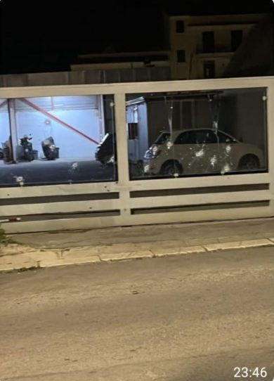 Si torna a sparare a Palermo, colpi di mitragliatrice contro centro revisione auto a Sferracavallo
