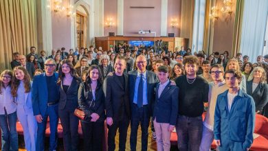 “La scuola ferma i bulli”, Valditara: “Difendere valori forti come amicizia, amore, rispetto”