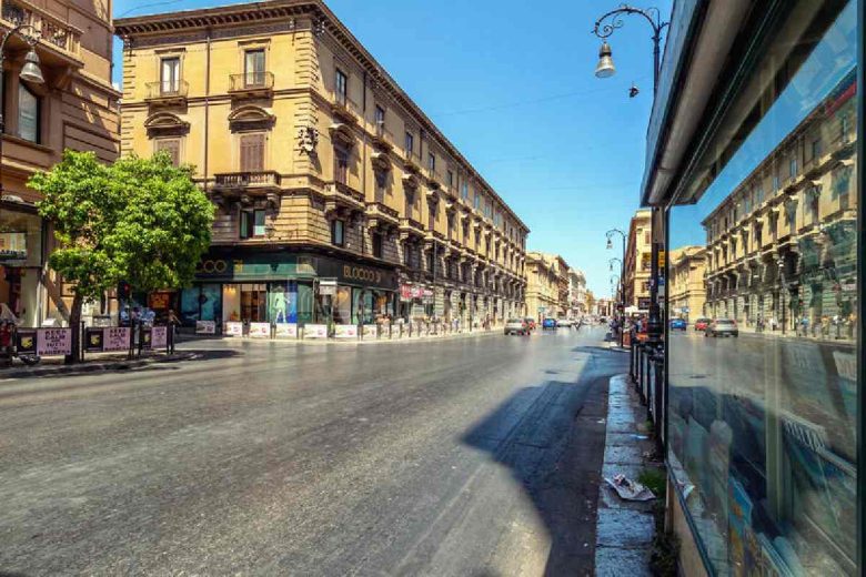 Palermo, ecco le nuove regole per l’occupazione del suolo pubblico in via Roma