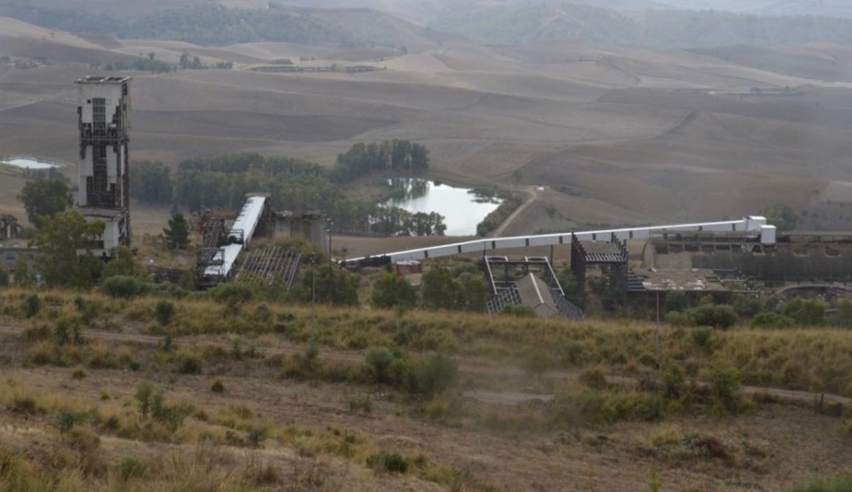 Miniera di Pasquasia, alla Cts arriva il progetto per la bonifica dell’amianto: verrà sepolto in una cella Miniera di Pasquasia, alla Cts arriva il progetto per la bonifica dell’amianto: verrà sepolto in una cella