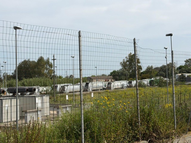 FOTO | Emergenza rifiuti a Catania: impianto Coda Volpe saturo, spazzatura in viaggio verso Termini Imerese